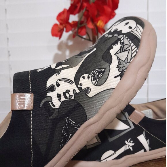 Uin Toledo Slip On Shoes Black White Abstract Art sz 9 - Picture 2 of 9
